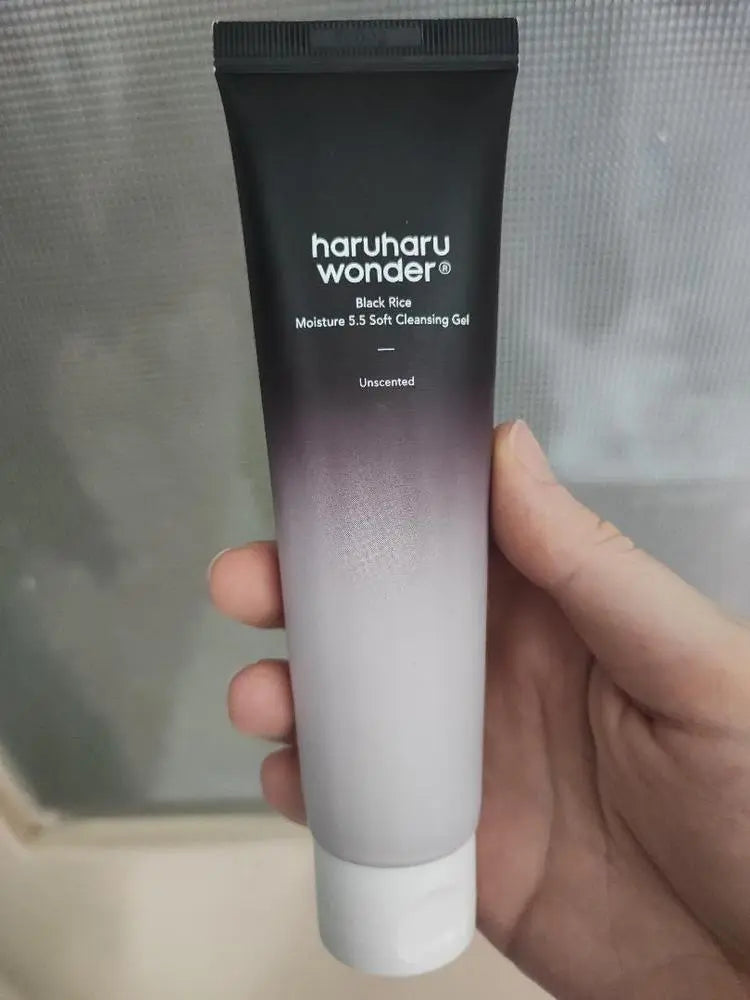 Black Rice Moisture 5.5 Soft Cleansing Gel Haruharu Wonder